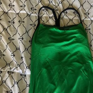 Lululemon CYB tank size 4